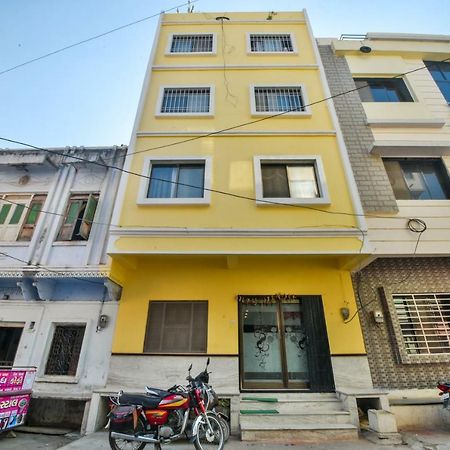 Hotel Vinayaka Nāthdwāra Eksteriør billede