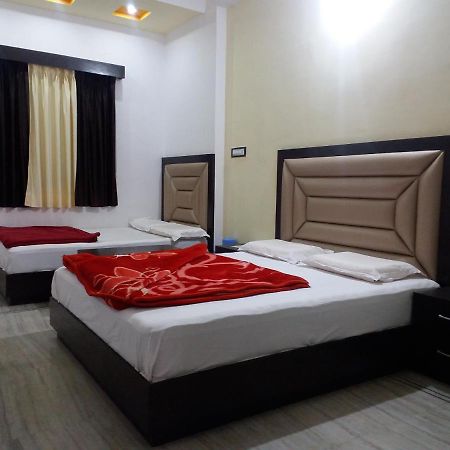 Hotel Vinayaka Nāthdwāra Eksteriør billede