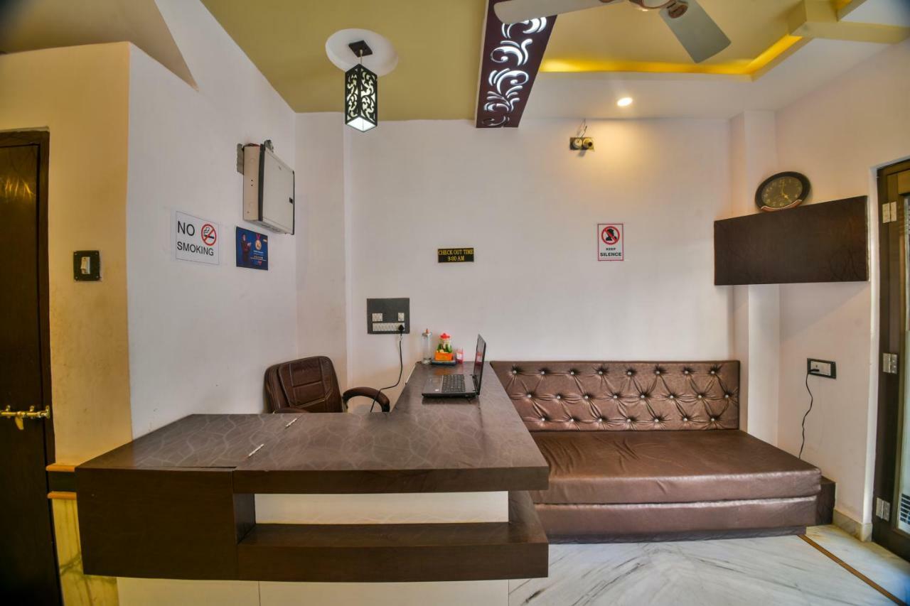Hotel Vinayaka Nāthdwāra Eksteriør billede