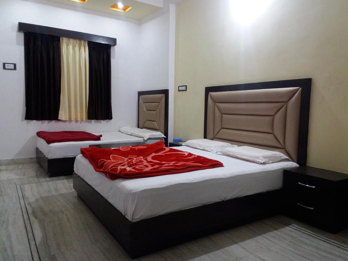 Hotel Vinayaka Nāthdwāra Eksteriør billede